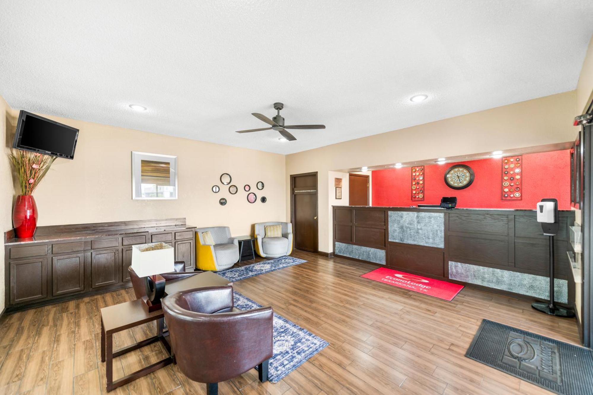 Lodge Econo I-30 Texarkana