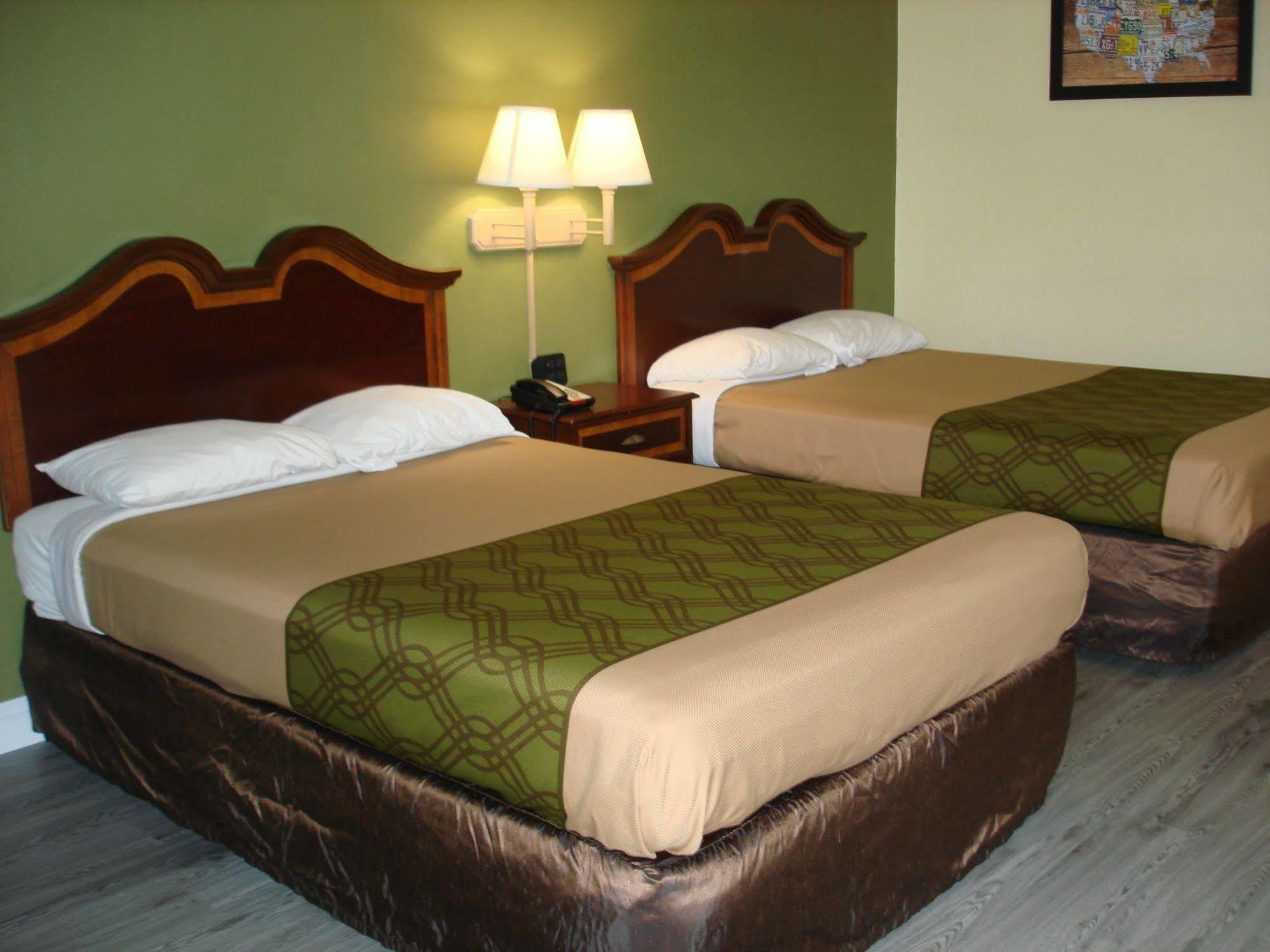 Econo I-30 Lodge