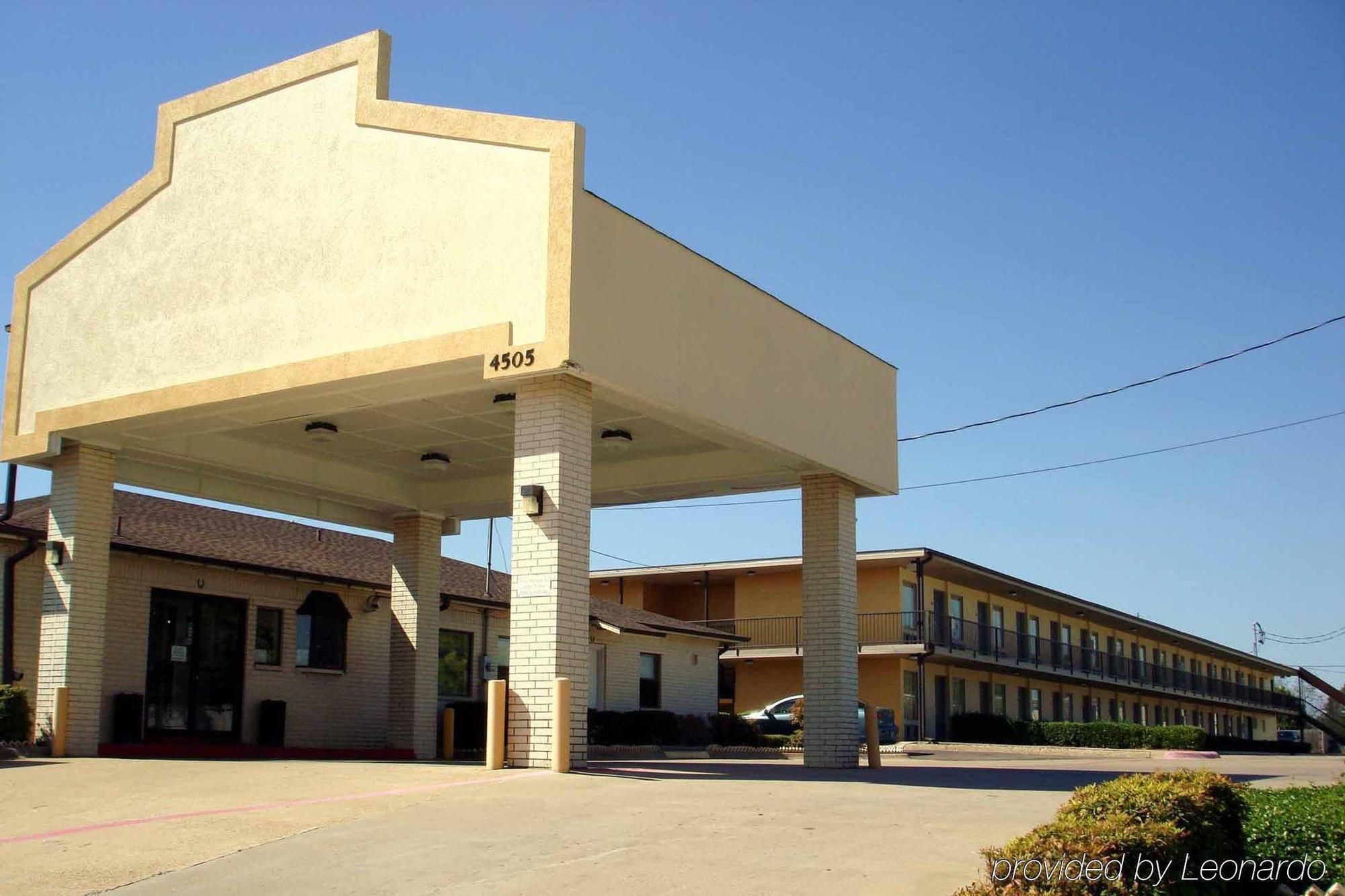 Lodge Econo I-30 Texarkana